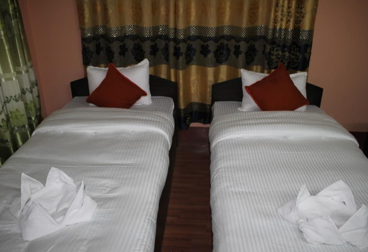 Travellers Dorm Bed & Breakfast Kathmandu Buitenkant foto