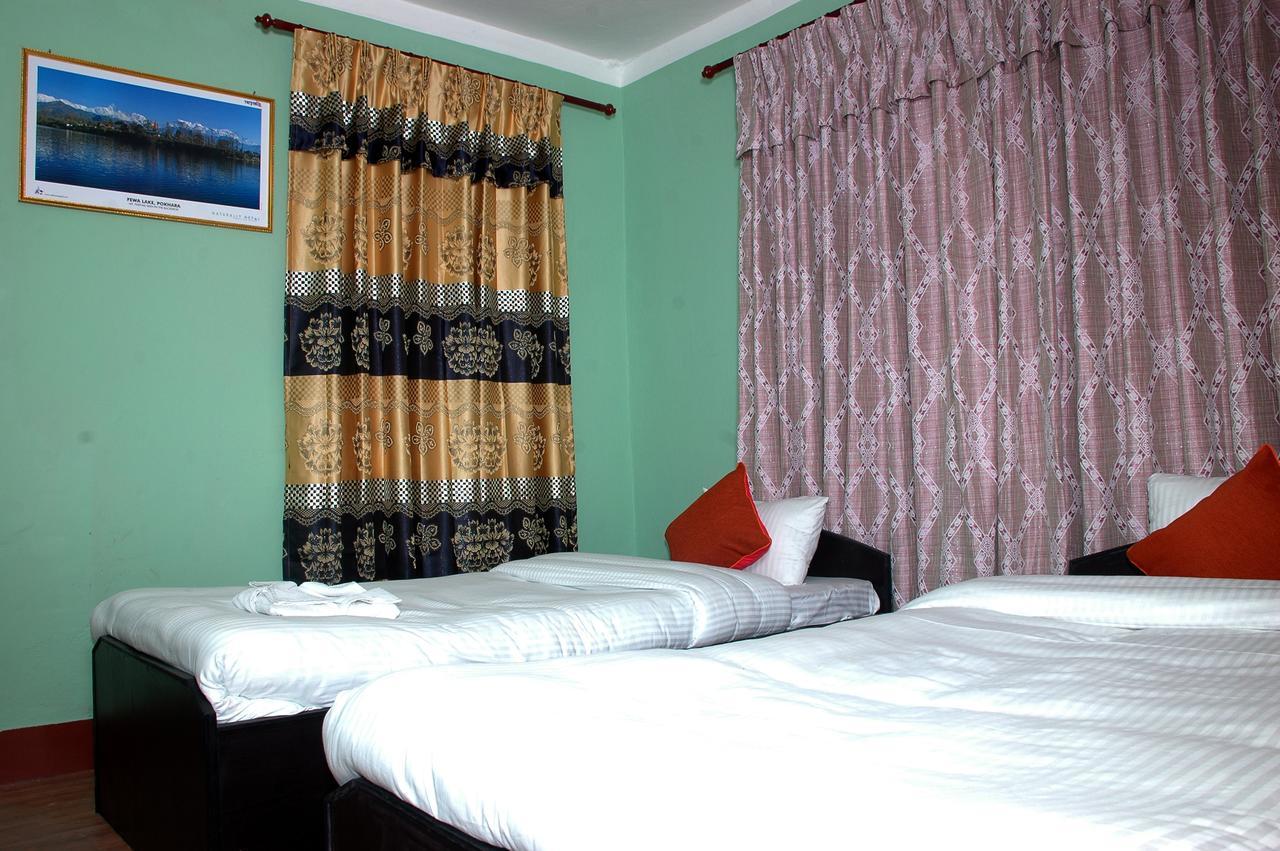 Travellers Dorm Bed & Breakfast Kathmandu Buitenkant foto