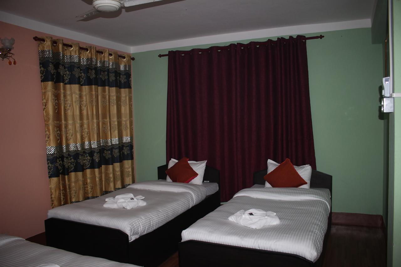 Travellers Dorm Bed & Breakfast Kathmandu Buitenkant foto