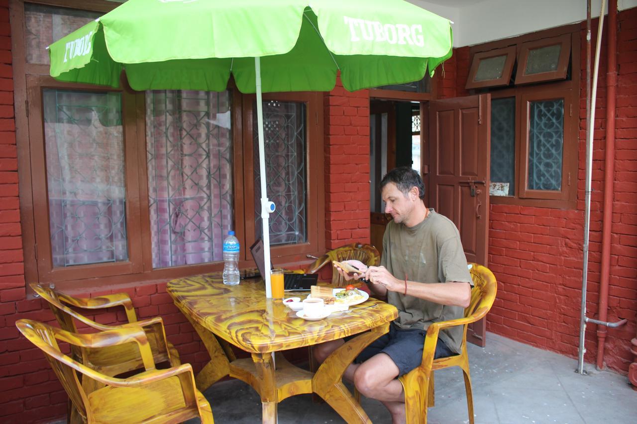 Travellers Dorm Bed & Breakfast Kathmandu Buitenkant foto